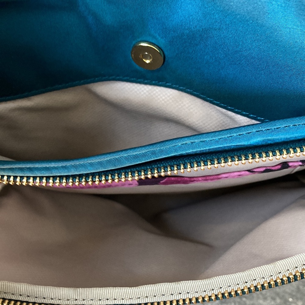 Backpack - Picture 3 of 8